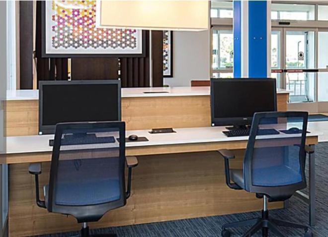 Holiday Inn Express Visalia-Sequoia Gateway Area By Ihg Экстерьер фото