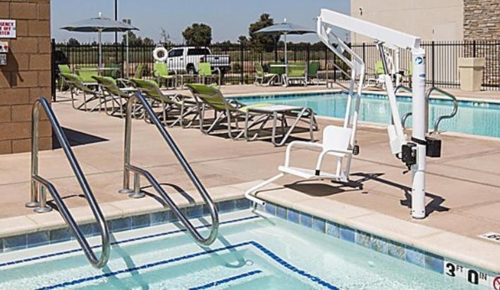 Holiday Inn Express Visalia-Sequoia Gateway Area By Ihg Экстерьер фото